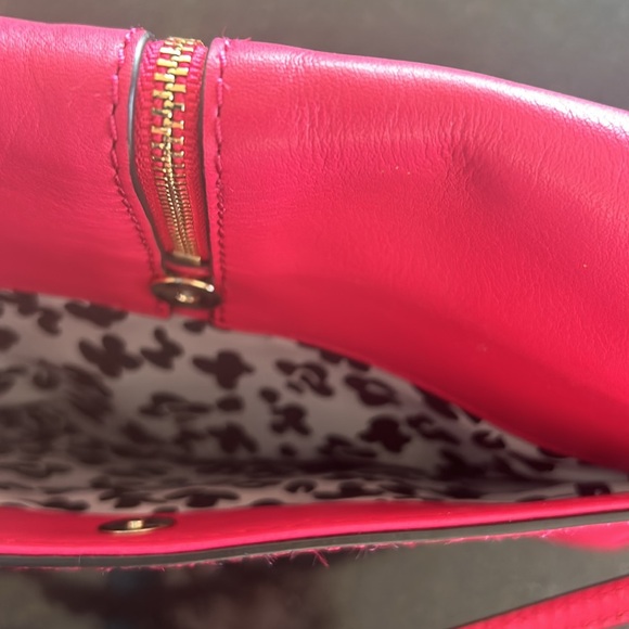 Rebecca Minkoff Nina Clutch crossbody bag in zest color with gold hardware - Picture 5 of 10